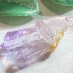 親子水晶✨　レインボー　ベラクルス アメジスト　ラフストーン　原石 5枚目の画像