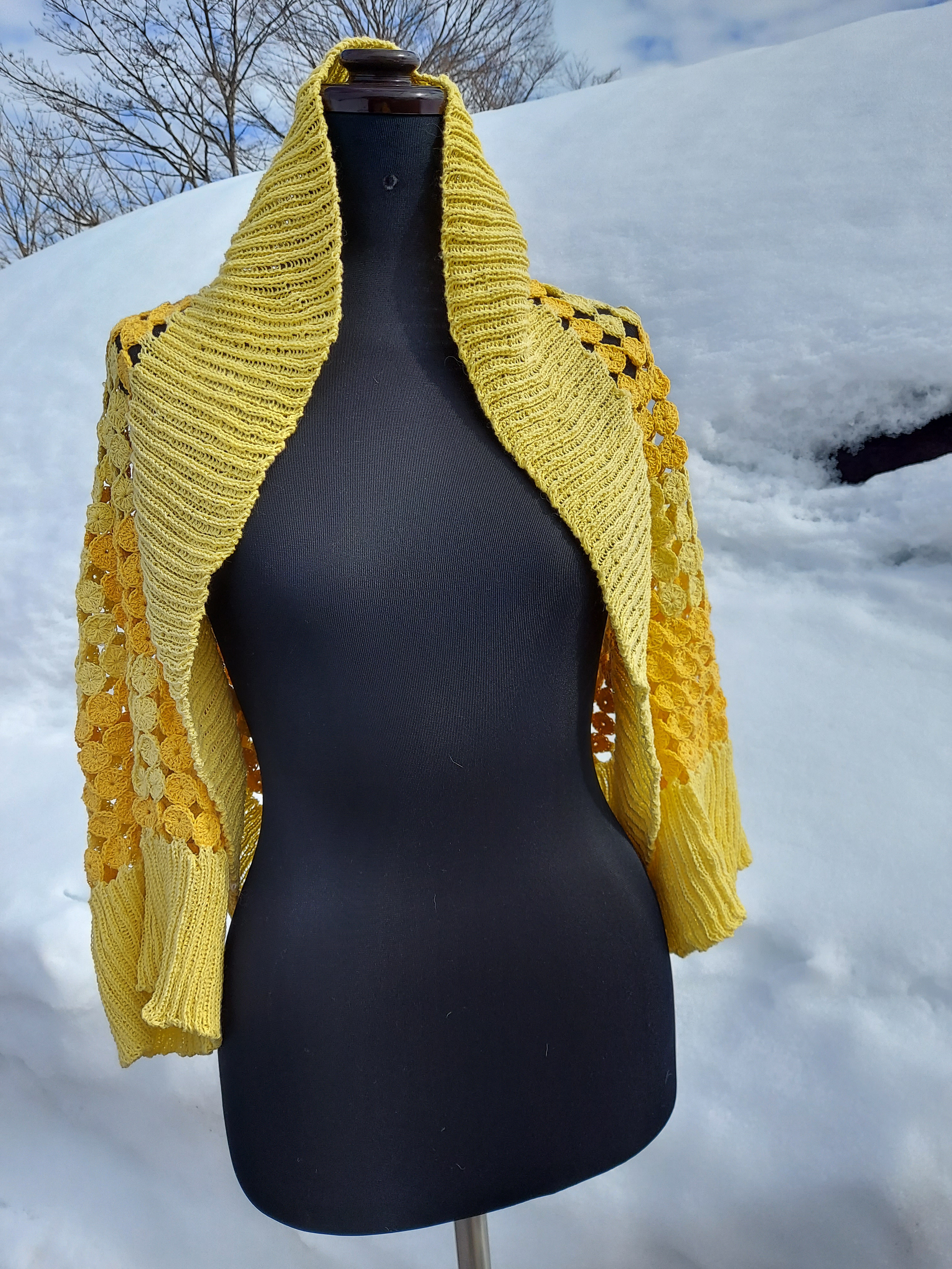 ミモザ色のブロックチェックボレロ