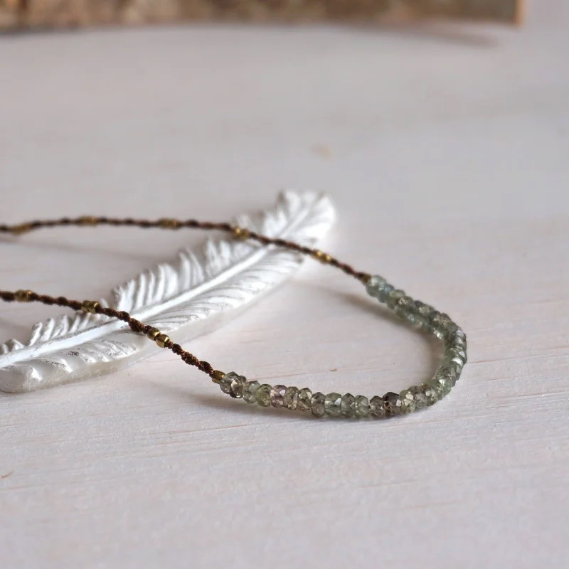 グリーンサファイアのシルクコードネックレス NE-CO-91