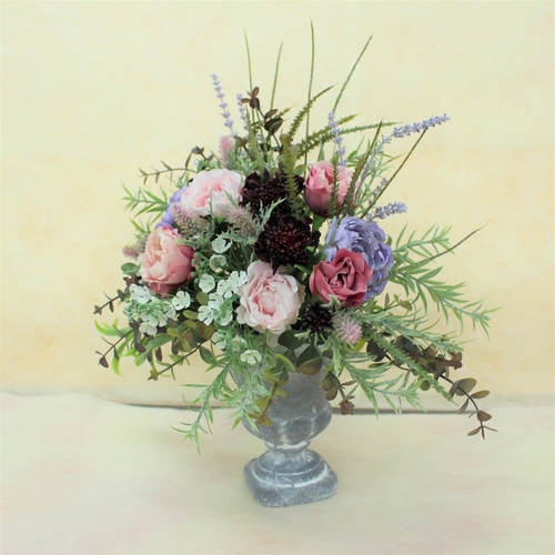 英国風「アンティーク・ローズ」アレンジ・アートフラワー（上質造花