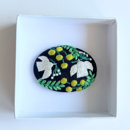 北欧風ことりとミモザの刺繍ブローチ【Botanical】#238 ブローチ j