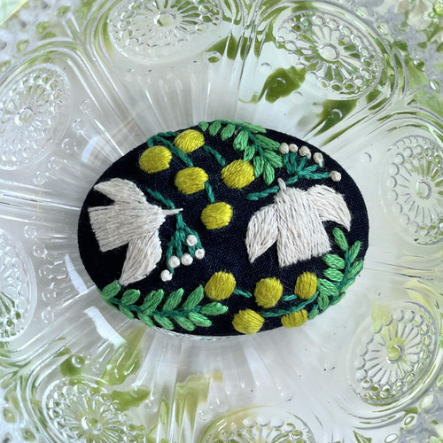 北欧風ことりとミモザの刺繍ブローチ【Botanical】#238 ブローチ j