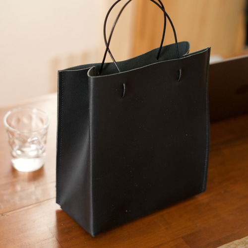 スクエアボックス イタリアンレザートートバッグ ペーパーバッグを