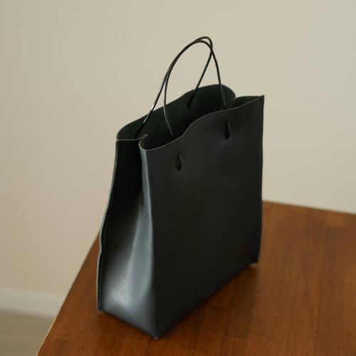 スクエアボックス イタリアンレザートートバッグ ペーパーバッグを