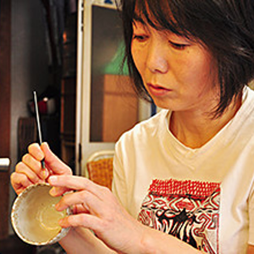 タコさんがユーモラスなうつわ 花七宝 タコつぼつぼ 陶器 お椀・ボウル