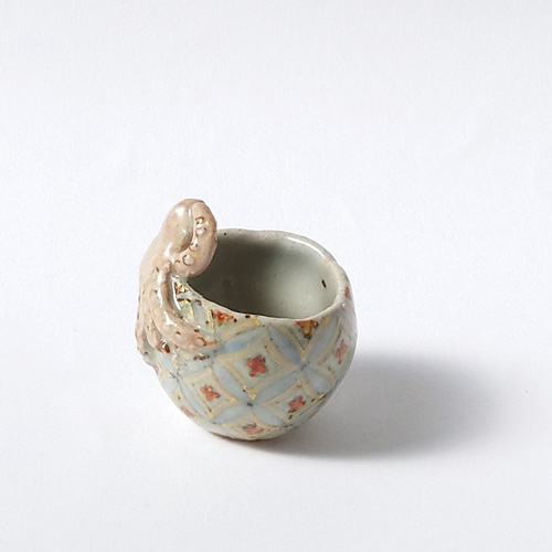 タコさんがユーモラスなうつわ 花七宝 タコつぼつぼ 陶器 お椀・ボウル