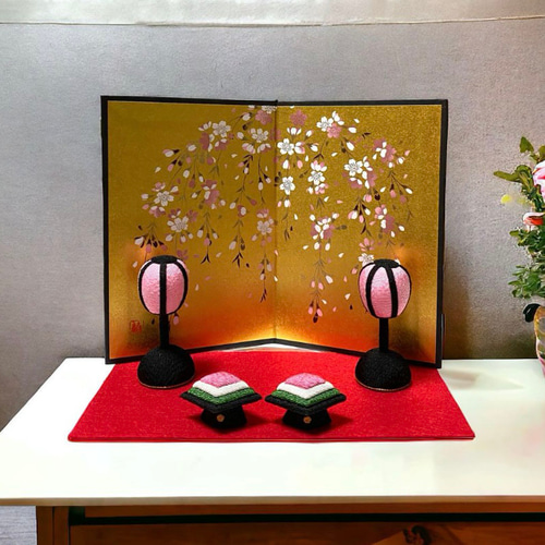 お雛様 ちりめん小物セット ミニ ぼんぼり、菱餅 桜金屏風、赤敷物