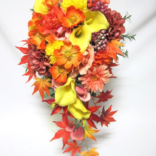 紅葉とコスモスの秋色キャスケードブーケ♪ブートニア付き♪生花