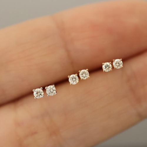 計0.30ct K18 天然ダイヤモンド 6本爪 スタッドピアス