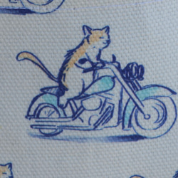 猫の日2024  スマホショルダー　オリジナルデザイン　ハーレー猫ちゃん　デニム　皮タグ　 7枚目の画像