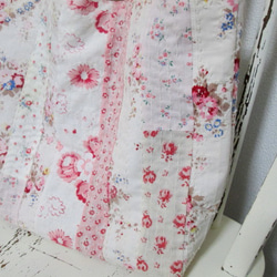 Sac fleurs フランスアンティーク花柄コットン　ランダムパッチワークカンタ刺繍の手提げトート 19枚目の画像
