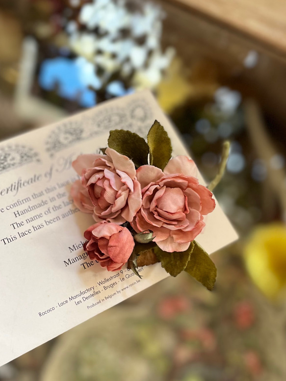 アンティーク染め色の布花〜ピンク薔薇のコサージュ コサージュ