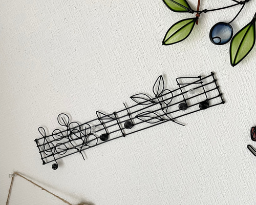 抽象絵画⭐︎音符形のひと 岡﨑乾二郎「TOPICA PICTUS Revisited：Forty Red, White, And