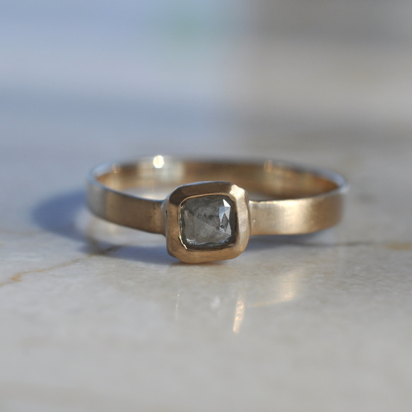 グレーヘキサゴン.ナチュラル.ダイヤモンドリング