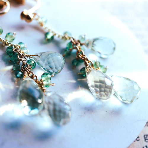 14Kgf＊グリーンアメジストとグリーンアパタイトのチェーンイヤリング