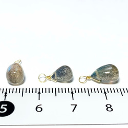 【天然石チャーム】ラブラドライト 14kgf ドロップ形　2個　ハンドメイド素材 5枚目の画像