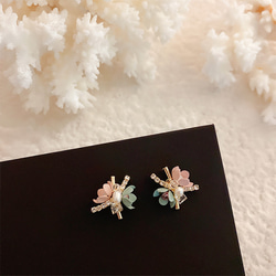 【限定セール￥399】韓国ファッション　春っぽお花ピアス　アクセサリー　-2068 1枚目の画像