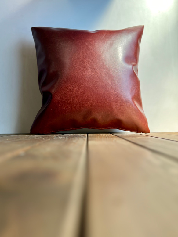 【椅子生地使用】【クッションカバー】 高見え質感  ヴィンテージ風  合成皮革　45×45㎝ 3枚目の画像