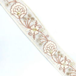2mカット インド刺繍リボン ふんわり ホワイトフラワー ゴールド スパンコール 4枚目の画像