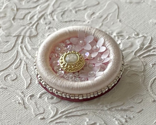 桜の調べ スパンコール刺繍ブローチ l-baze001bro ☆アート