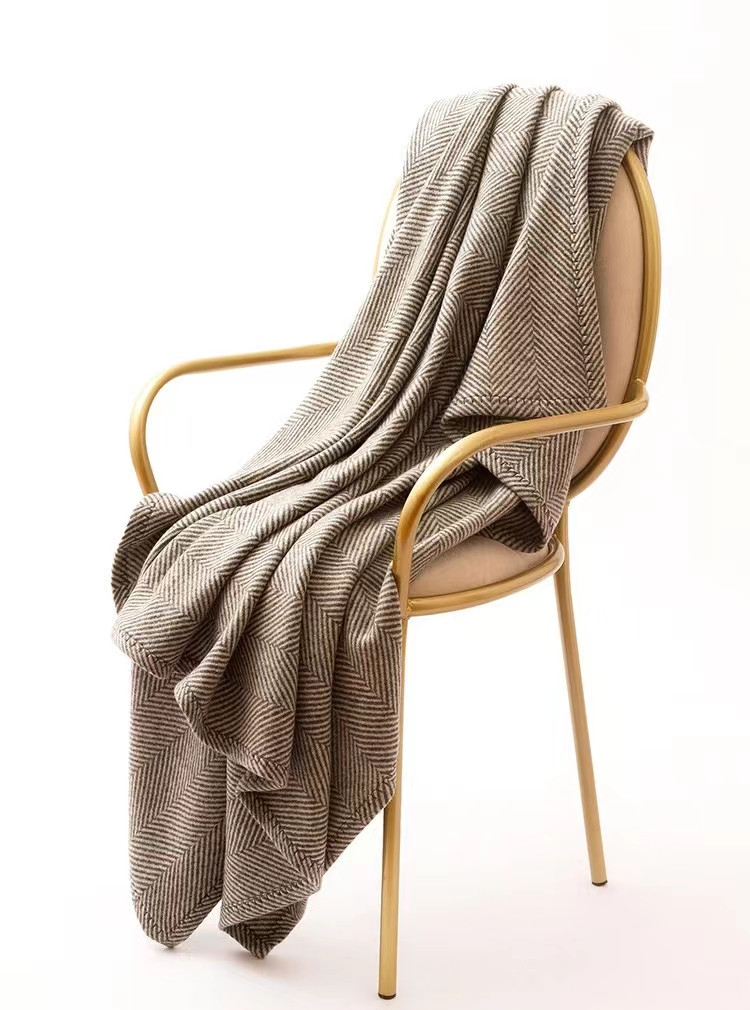 上質ウール ランケット ひざ掛け 厚く毛布 ソファカバー ブランケット ウールの膝掛け ウール100%内モンゴル製 極暖