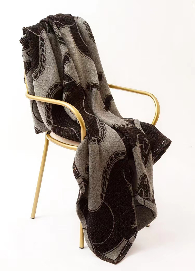 上質ウール ランケット ひざ掛け 厚く毛布 ソファカバー ブランケット ウールの膝掛け ウール100%内モンゴル製 極暖