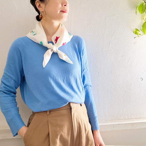 フランス製ヴィンテージ生地のシルクスカーフ（WHITE Floral