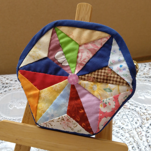 パッチワークキルトのトートバッグとミニポーチのセット（ハンドメイド） パッチワークバッグ♪ キルトバッグ / トートバッグ / 黒白
