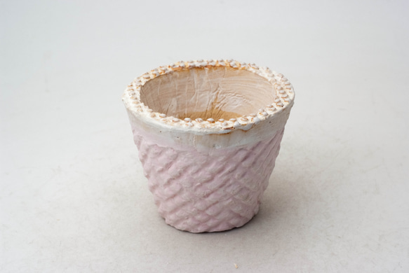 陶器製（2.5号ポット相当）多肉植物の欲しがる植木鉢 SMSc-ピンク8241 1枚目の画像