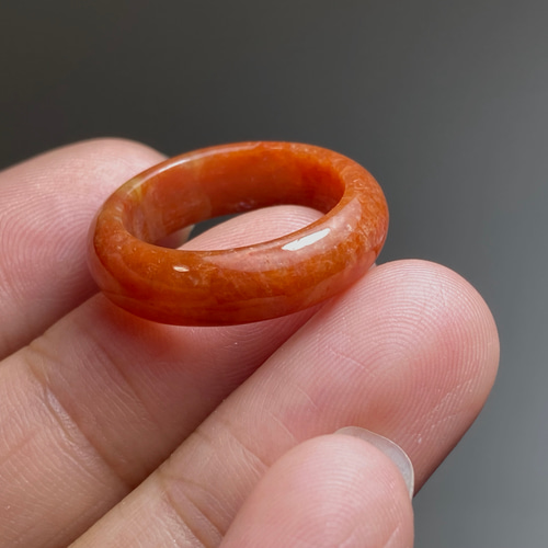 L4-135 美品 赤翡翠 12.5号 ミャンマー産天然 A貨 本翡翠 くりぬき