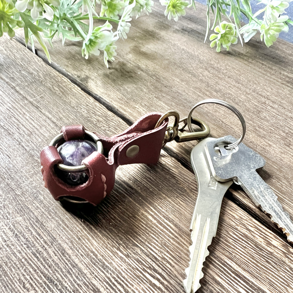 Amethyst Leather Craft Key Holder　アメジスト丸玉レザーキーホルダー 2枚目の画像