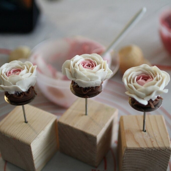 (風呂敷ラッピング)ホワイトデー お返し チョコあんフラワークッキー9個入り　 食べられるお花！あんこのお花！和菓 8枚目の画像