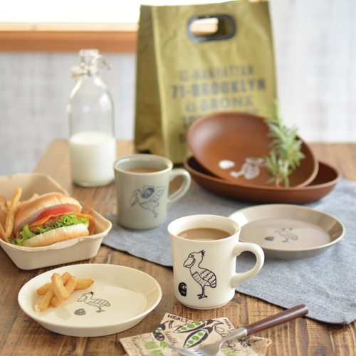 だるまとハシビロコウ 美濃焼 マグカップ マグカップ kakuni