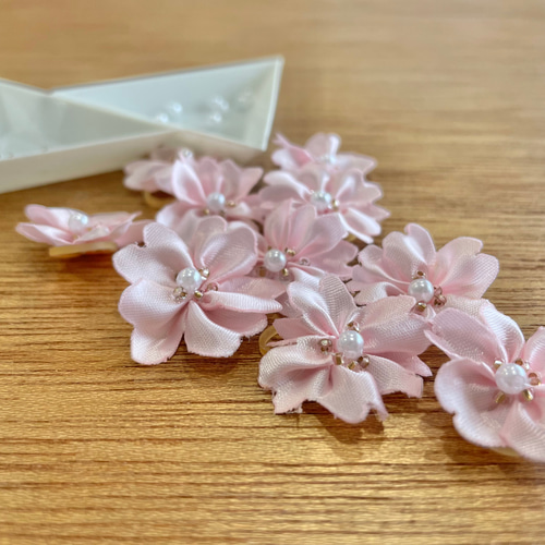 アニーさま専用☆桜の飾り Amazon.co.jp: LIHAO 飾り付け 桜 卒業 春 飾り 装飾 花紙 お花