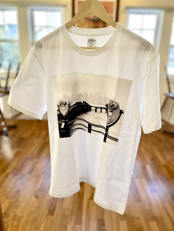 Tシャツ　白　モノクロ写真　ニューヨーク　90年代　ユニセックス 1枚目の画像