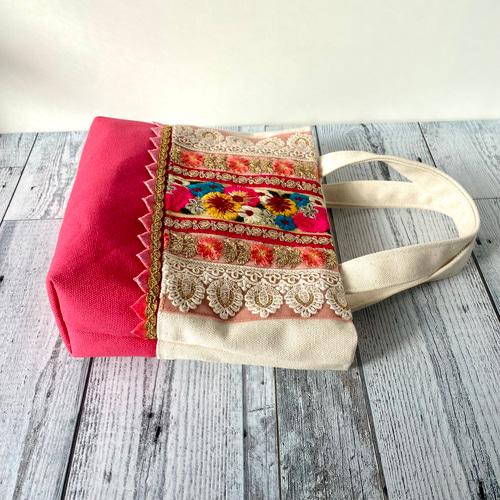 インド刺繍リボン 春カラー気分が上がるトートバッグ トートバッグ