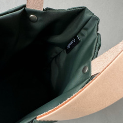 選擇您的尺寸：皮革手柄小圓點手提包（G/SML） 第5張的照片