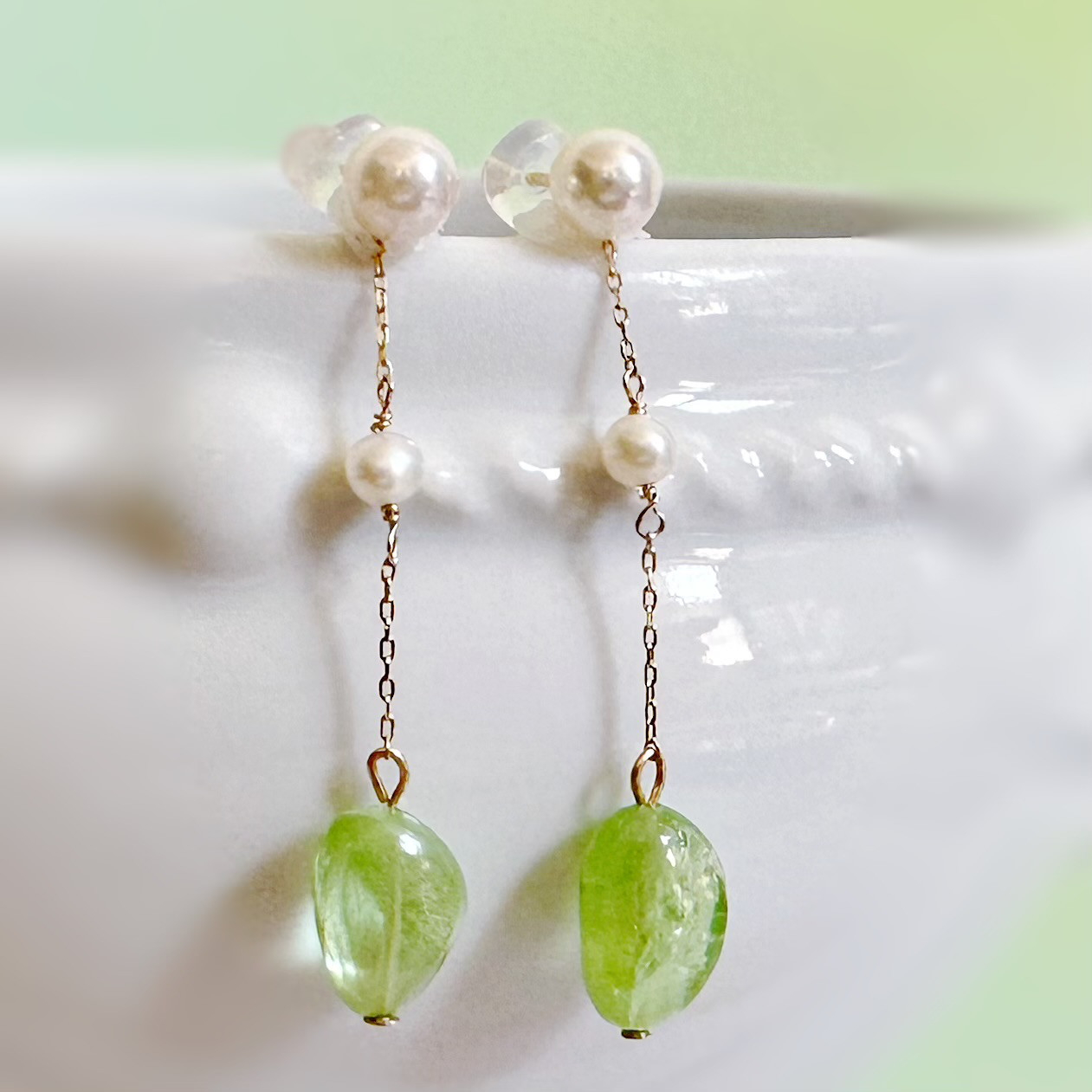 k10/k18 ペリドット  パール　ステーション　チャーム　ピアス　イヤリング