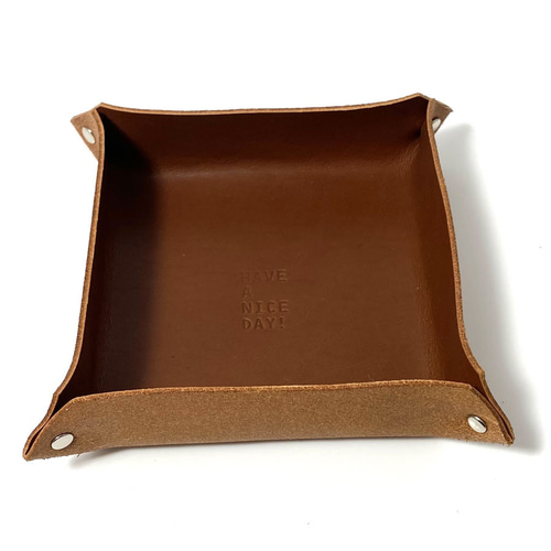 送料無料 レザートレイ 小物入れ 革 かわいい 牛革 本革 手作り ヌメ革