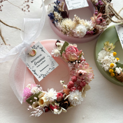【一点物】お花のリース　✿*:･ﾟ アロマワックスサシェ　/ 季節のお花をぎゅっと詰め込んだ香るドライフラワーアイテム 6枚目の画像