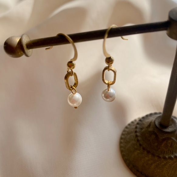 光 -珍珠黃銅耳環-可改夾 第4張的照片