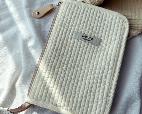 最終お値下げ♡familiar♡母子手帳ケース♡美品♡ 最終値下げ Familiar 母子手帳ケース ファミリア 最終お値下げ