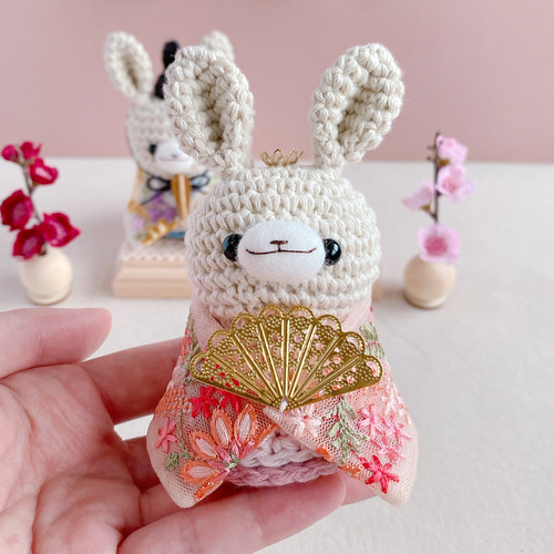 うさぎさんのお雛様あみぐるみ＊コンパクトな手編みの雛人形