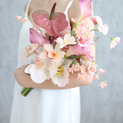 ベビーピンクのスプリングブーケ　春ブーケ　造花ブーケ　ウェディング　ニュアンスカラー　受注生産 8枚目の画像
