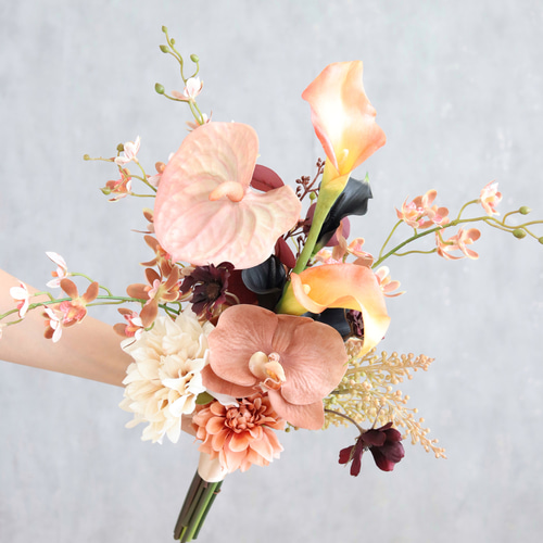 オレンジブラウンのアームブーケ 造花ブーケ ウェディング テラコッタ