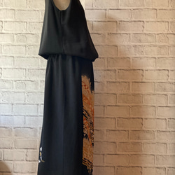 熨斗文様　黒留袖リメイク　絹　ワンプリーツスカート 4枚目の画像