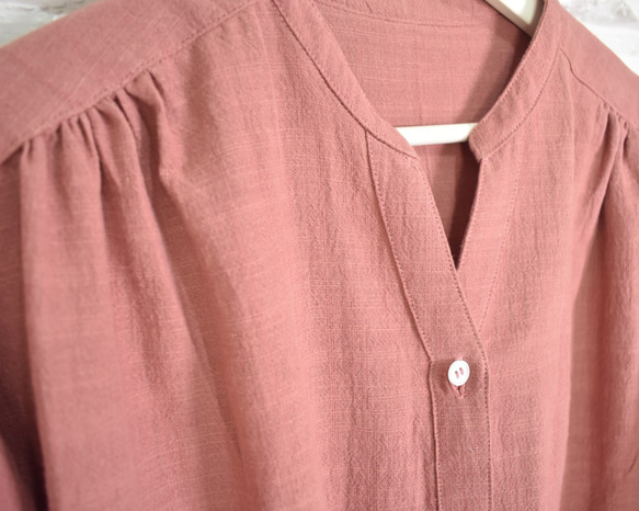 再販　コットン素材のスキッパーシャツ　ピンク 9枚目の画像