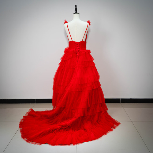 結婚式 Vネック 姫袖 カラードレス 華やかなトレーン 柔らかく重ねた  