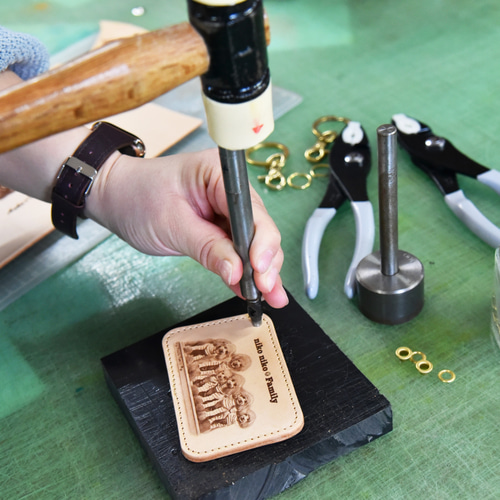 命名アートパネル 額入り A4サイズ】思い出を残す・育むレザー