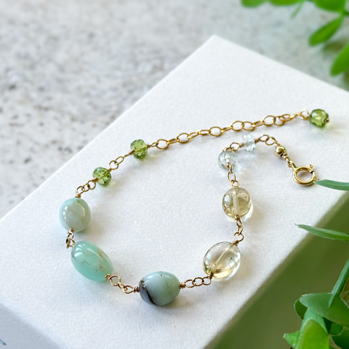 14kgf*ペルー産ブルーオパールと春色天然石のブレスレット